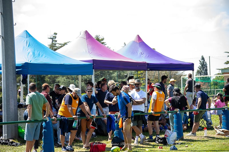 Images autour du terrain des spectateurs 