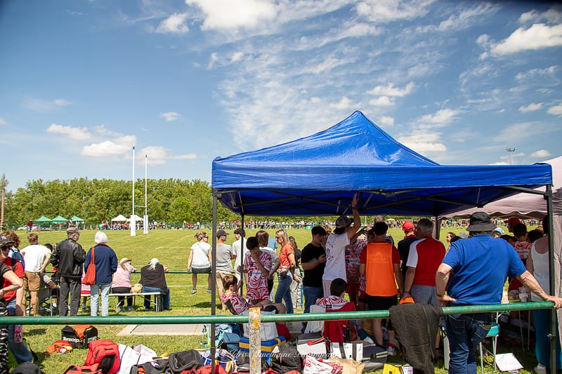 Images autour du terrain des spectateurs 