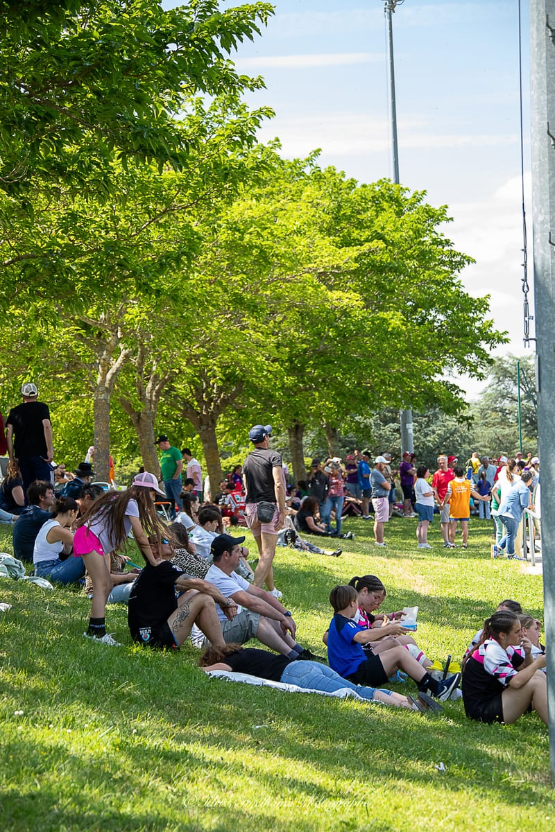 Images autour du terrain des spectateurs 