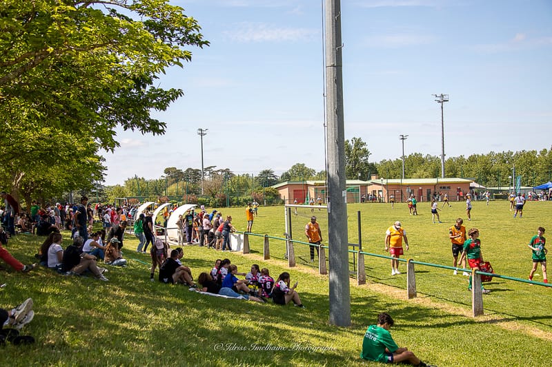 Images autour du terrain des spectateurs 