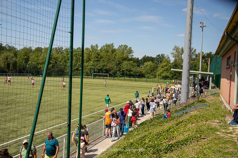 Images autour du terrain des spectateurs 
