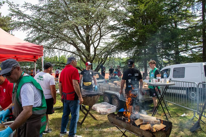 Images autour du terrain des spectateurs 