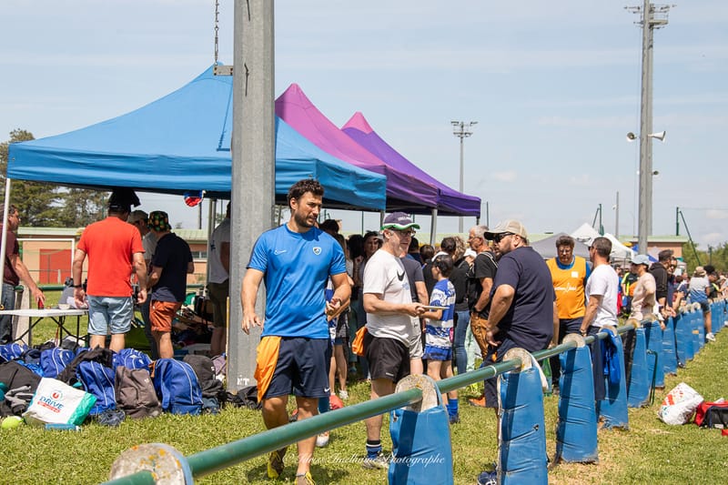 Images autour du terrain des spectateurs 