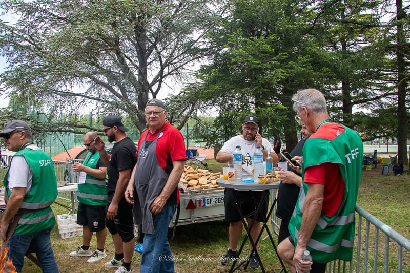 Images autour du terrain des spectateurs 