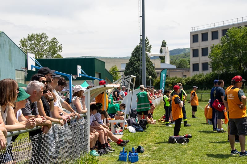 Images autour du terrain des spectateurs 