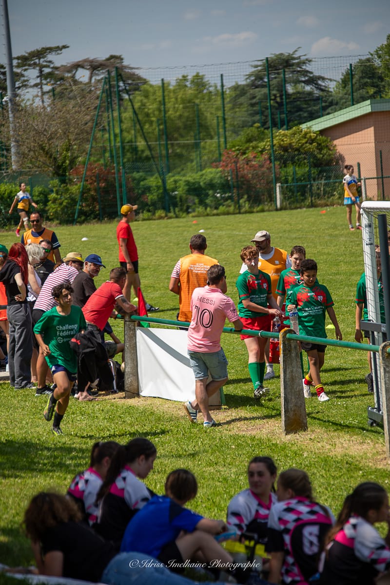 Images autour du terrain des spectateurs 