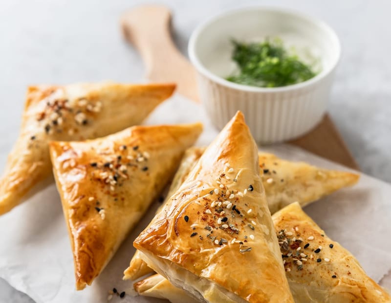 SMALL CHEESE PIES