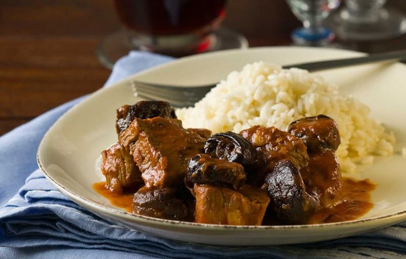 BEEF WITH PLUMS