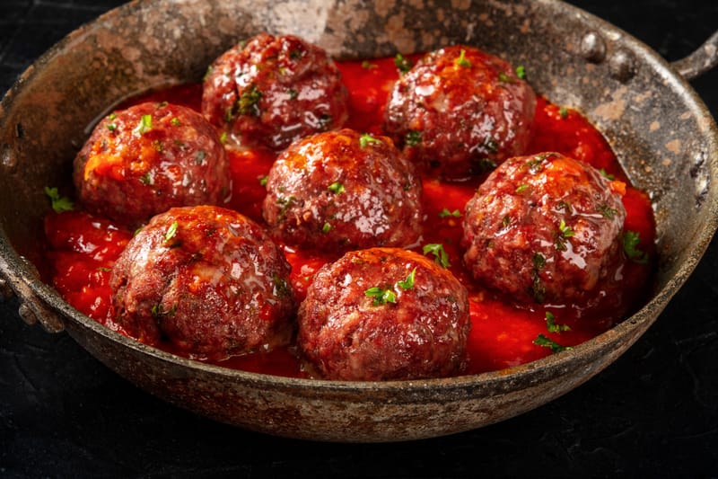 MEATBALLS RED SAUCE