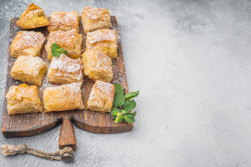 BOUGATSA