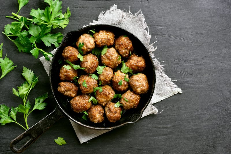 BEEF MEATBALLS IN RED SAUCE