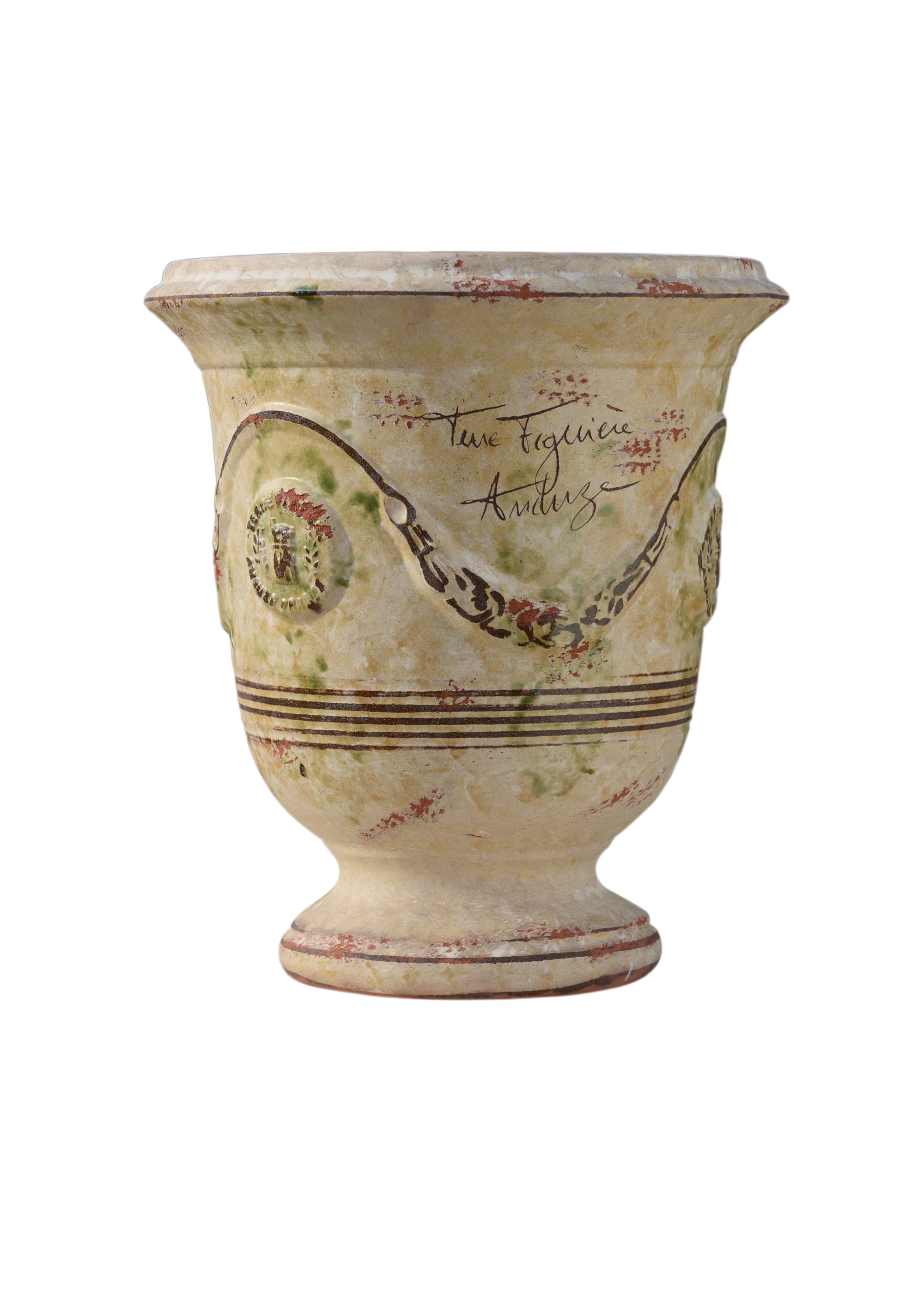 Retrouvez l’art des maîtres potiers cévenols dans des vases incomparables.