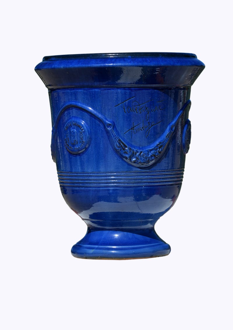 Retrouvez l’art des maîtres potiers cévenols dans des vases incomparables.