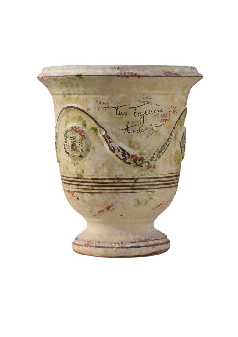 Retrouvez l’art des maîtres potiers cévenols dans des vases incomparables.