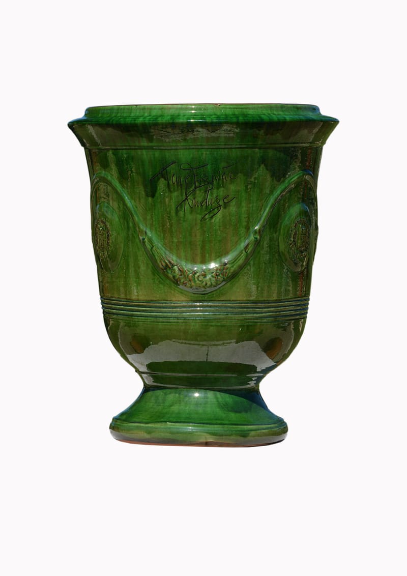 Retrouvez l’art des maîtres potiers cévenols dans des vases incomparables.