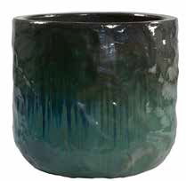 Résistantes au gel, avec des couleurs éclatentes et des formes variés, nos fournisseurs ont pour vous les pièces indispensables pour égayer les extérieurs.