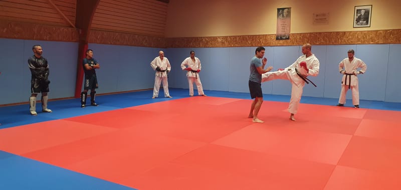 Initiation KMIX du 17/10/2025