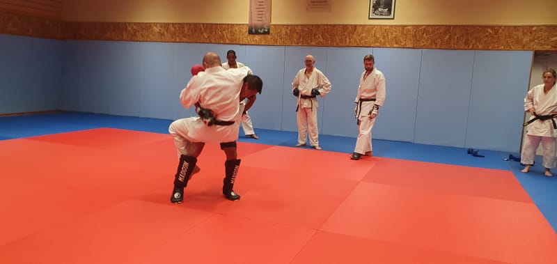 Initiation KMIX du 17/10/2025