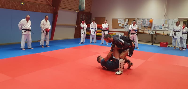 Initiation KMIX du 17/10/2025