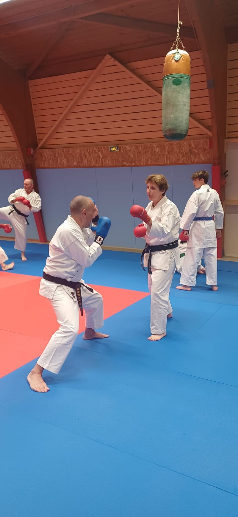 Initiation KMIX du 17/10/2025