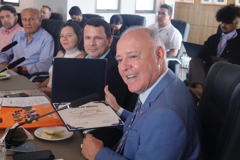 Vereador Mitoso recebe diploma de honra ao mérito por sua atuação em defesa do setor de comércio e serviços