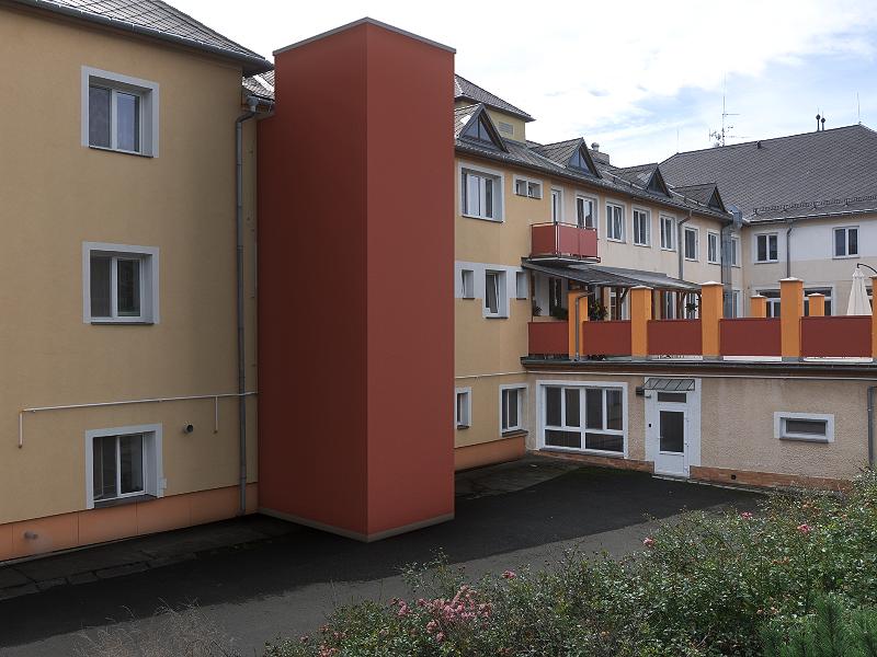 Přístavba výtahu domov důchodců