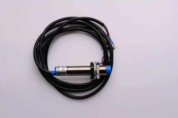 Inductive Proximity Sensor: Improving Industrial Automation With Omchele Solutions