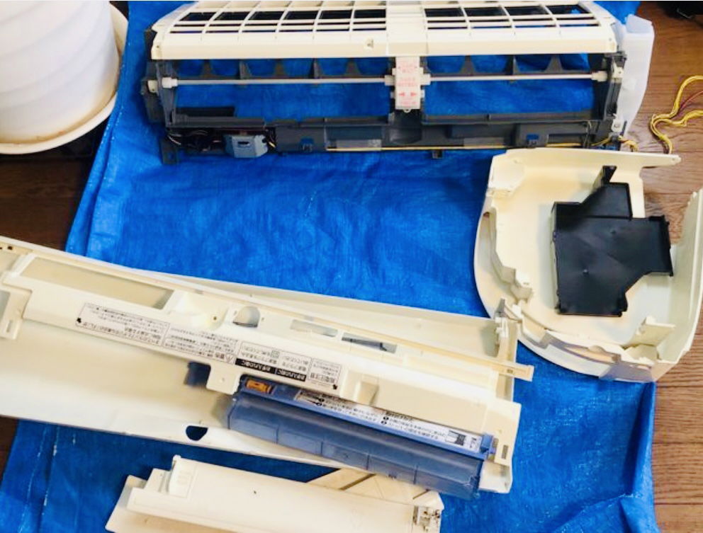 お掃除機能付きエアコン