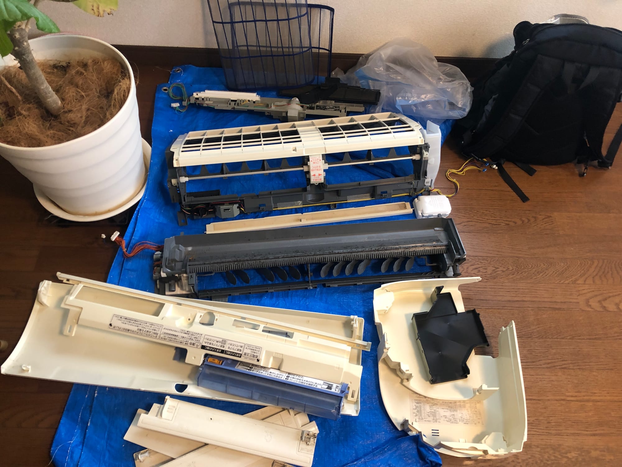 お掃除機能付きエアコン