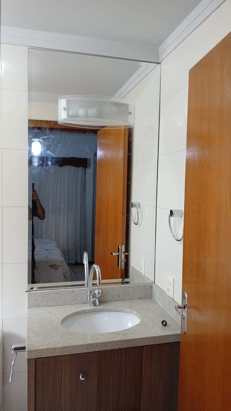 Painéis de Espelhos com Bisotê em Balneário e Itapema - Meia Praia