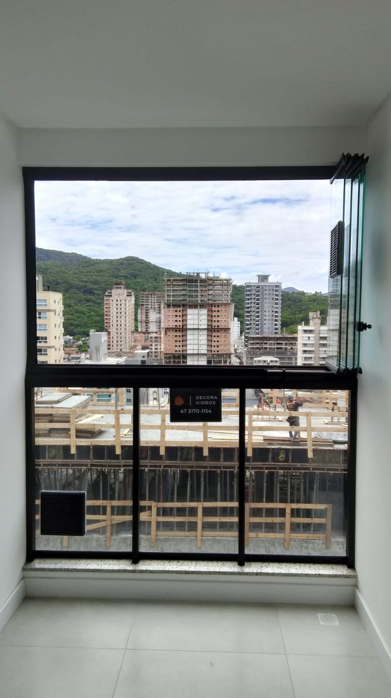 Envidraçamento de Sacadas de Vidro / Cortina de Vidro Balneário Camboriú e Itapema