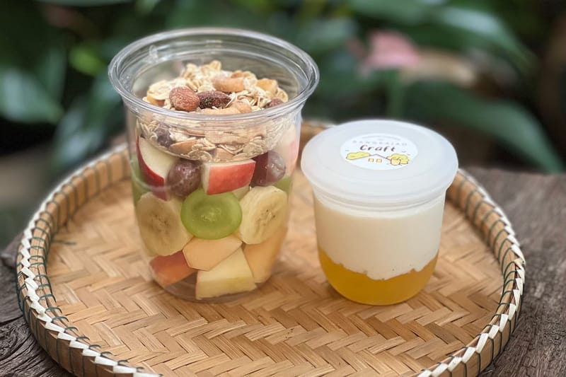 Fresh Fruit Greek Yogurt