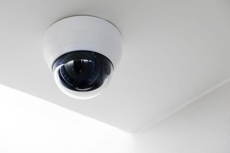 Prestări servicii de peraraţii instalaţii electrice şi de supraveghere video