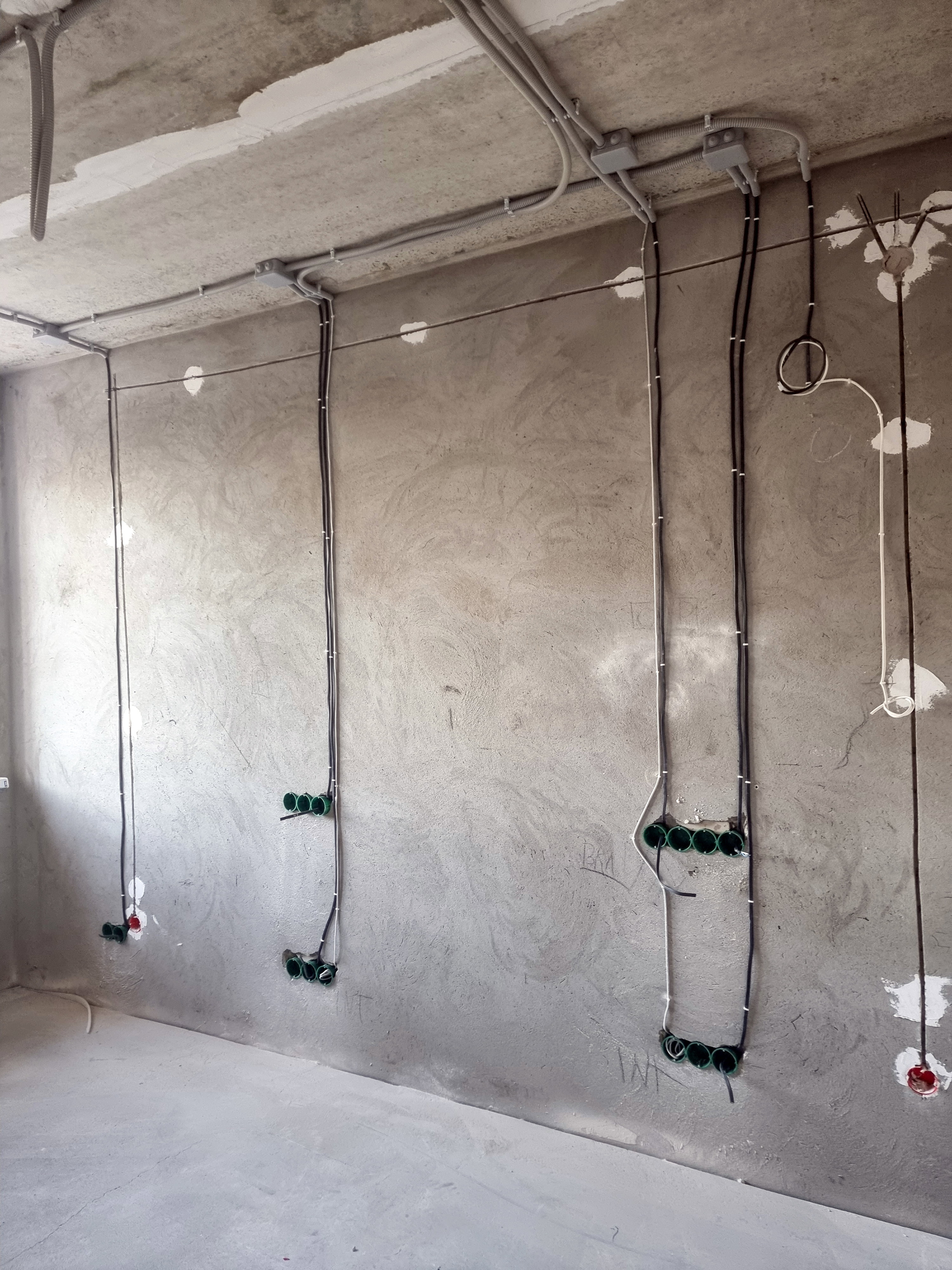 Instalaţii electrice, sisteme de securitate, climatizare
