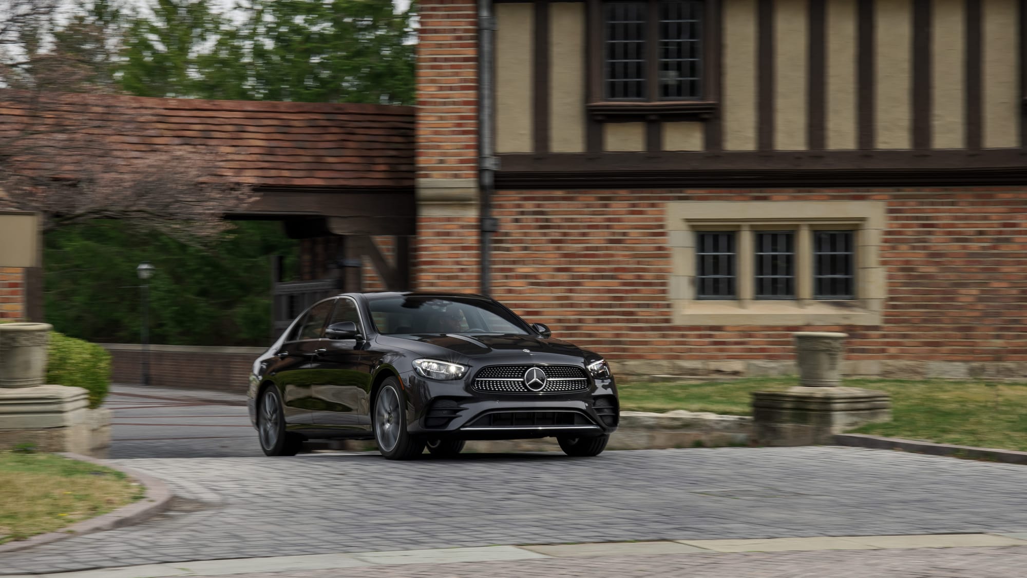 E Class Mercedes-Benz