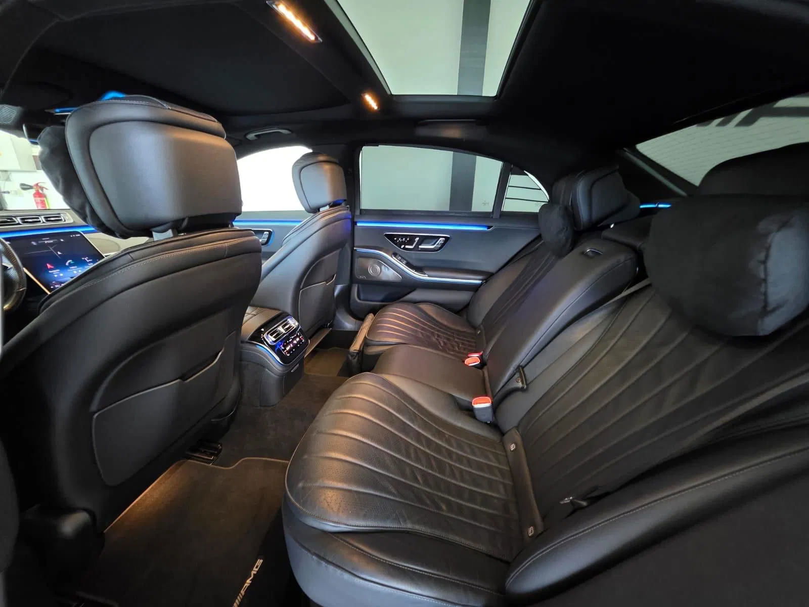 S CLASS MERCEDES INTERIOIR