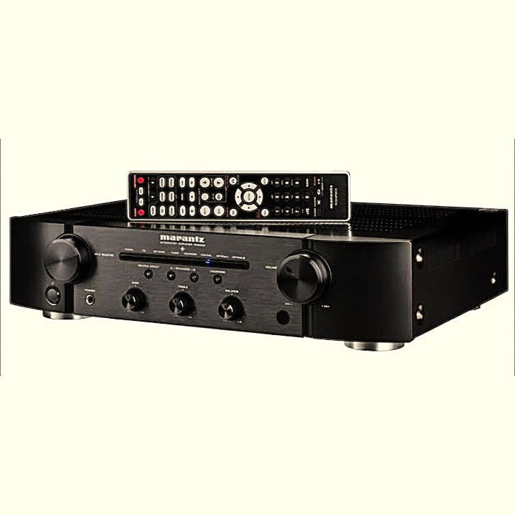 תמונת אווירה של המגבר סטריאו מרנץ Marantz PM5005