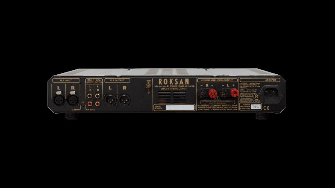 Roksan Caspian M2 Stereo Power Amp מאחורה עם כל החיבורים