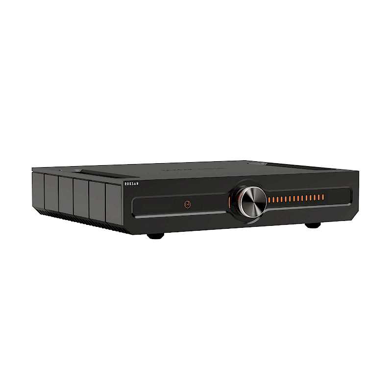 מגבר סטרימר Roksan Caspian 4G Streaming Amplifier בצבע שחור בזווית לעדשה