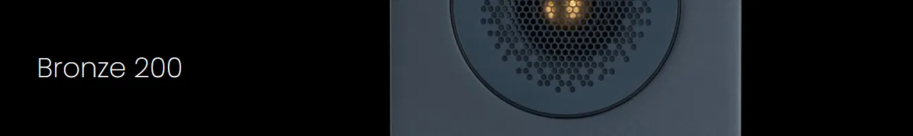 תמונת תקריב של חלקו העליון של הרמקול הרצפתי Monitor Audio Bronze 200 6G עם פוקוס על הטויטר שלו