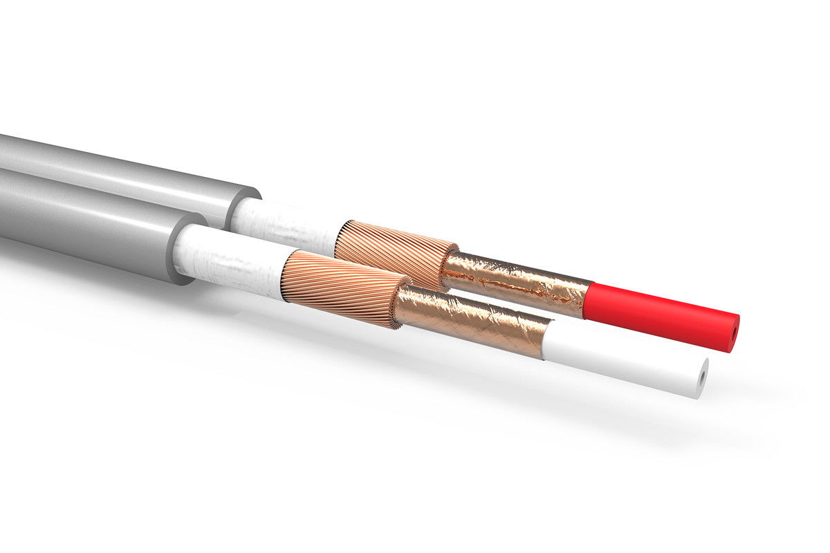 כבל רמקולים QED REFERENCE XT40i חתך פרופיל עם שכבות הנחושת הנקייה ובידוד האוויר