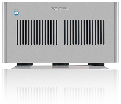 Silverמגבר כוח 7 ערוצים Rotel RMB-1587MKII בגימור כסף יוקרתי – חזית מכשיר עם פתחי אוורור ומערכת קירור מתקדמת