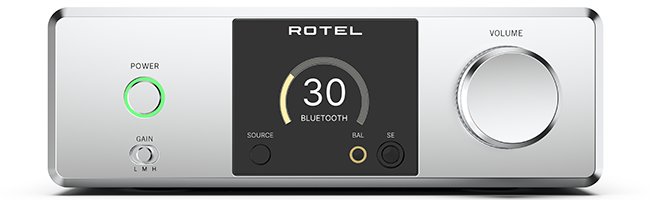חזית Rotel DX-3 בכסף: כפתור הפעלה עם תאורה ירוקה, מסך OLED המציג '30 BLUETOOTH', חוגת ווליום גדולה ויציאות אוזניות BAL ו-SE