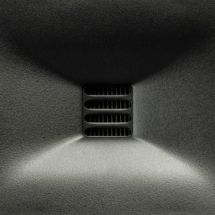 תקריב על טוויטר ה-Gen2 Obsidian Folded Motion Tweeter S ברמקול Martin Logan מסדרת Foundation.