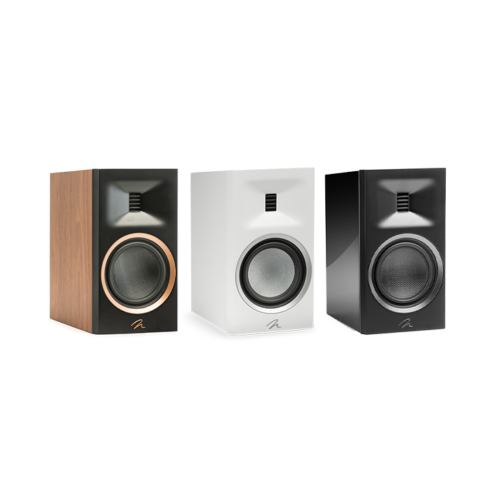שלושה רמקולים מדפיים זהים מרטין לוגן Martin Logan Motion B10 מונחים זה לצד זה כשכל אחד בצבע שונה