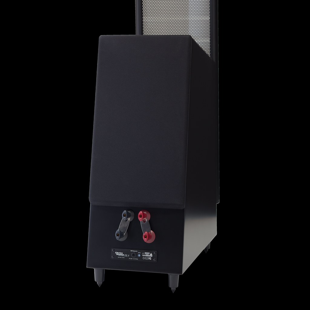 החלק האחורי של הרמקול Martin Logan ElectroMotion ESL X עם פוקוס על טרמינל החיבורים