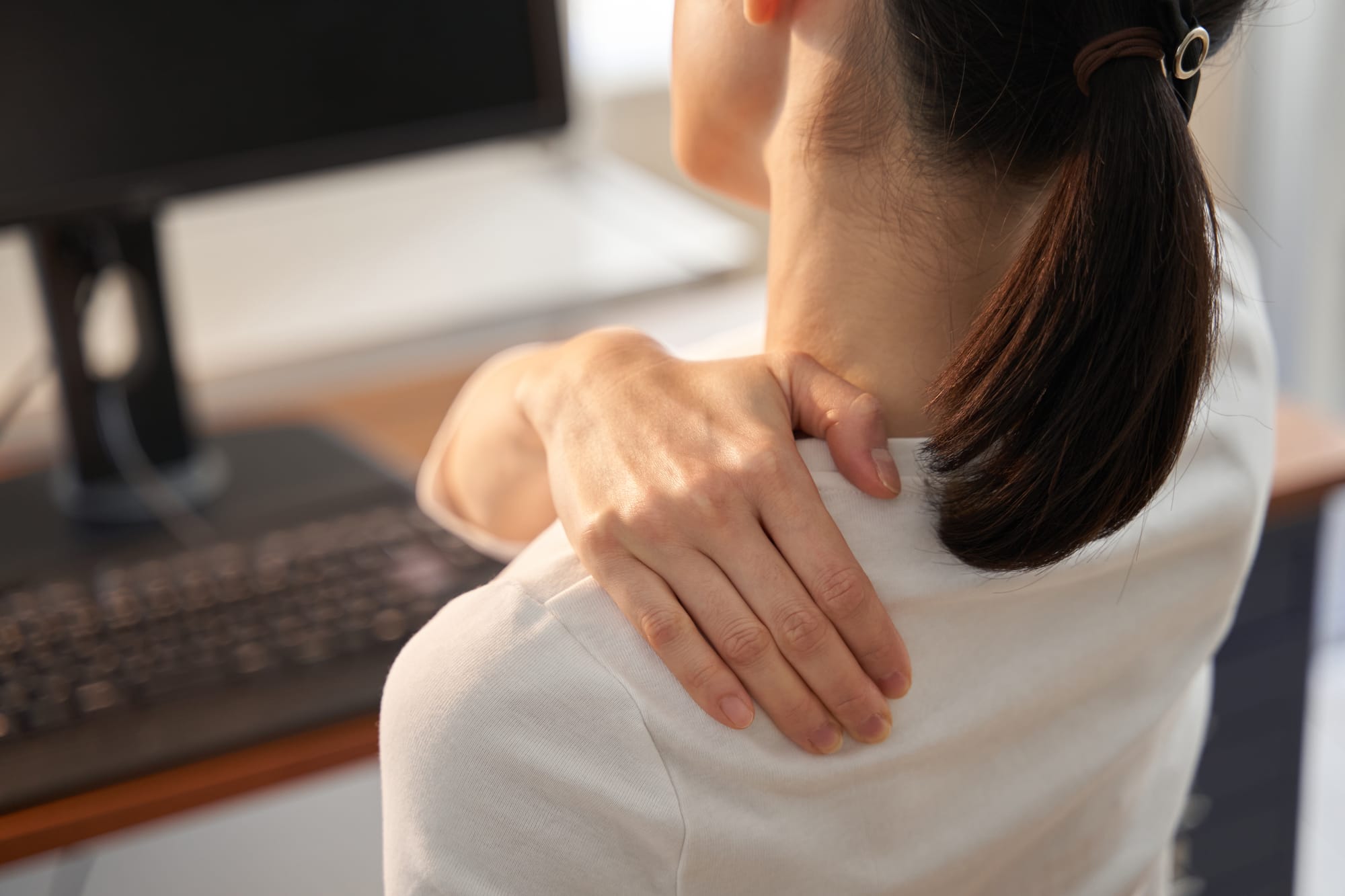 IT Worker with Shoulder and Neck Pain