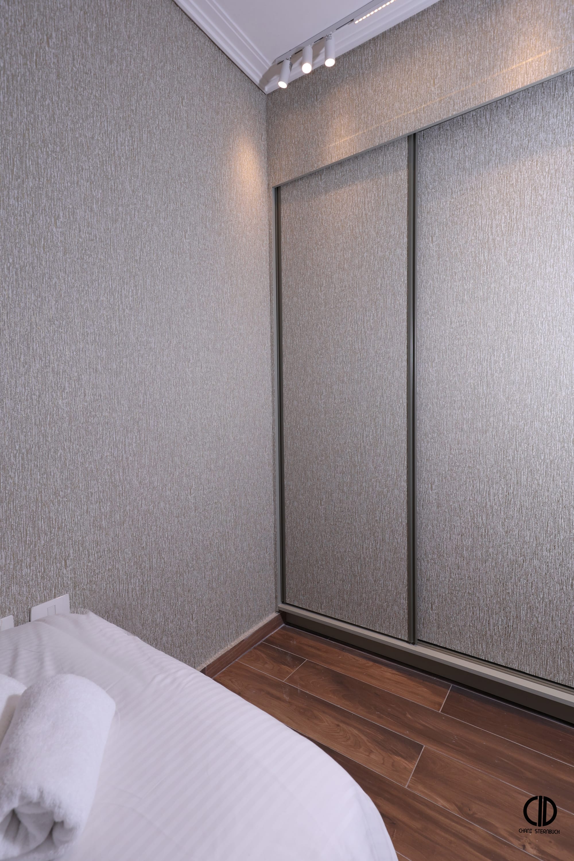 Small Schneller apartment makeover