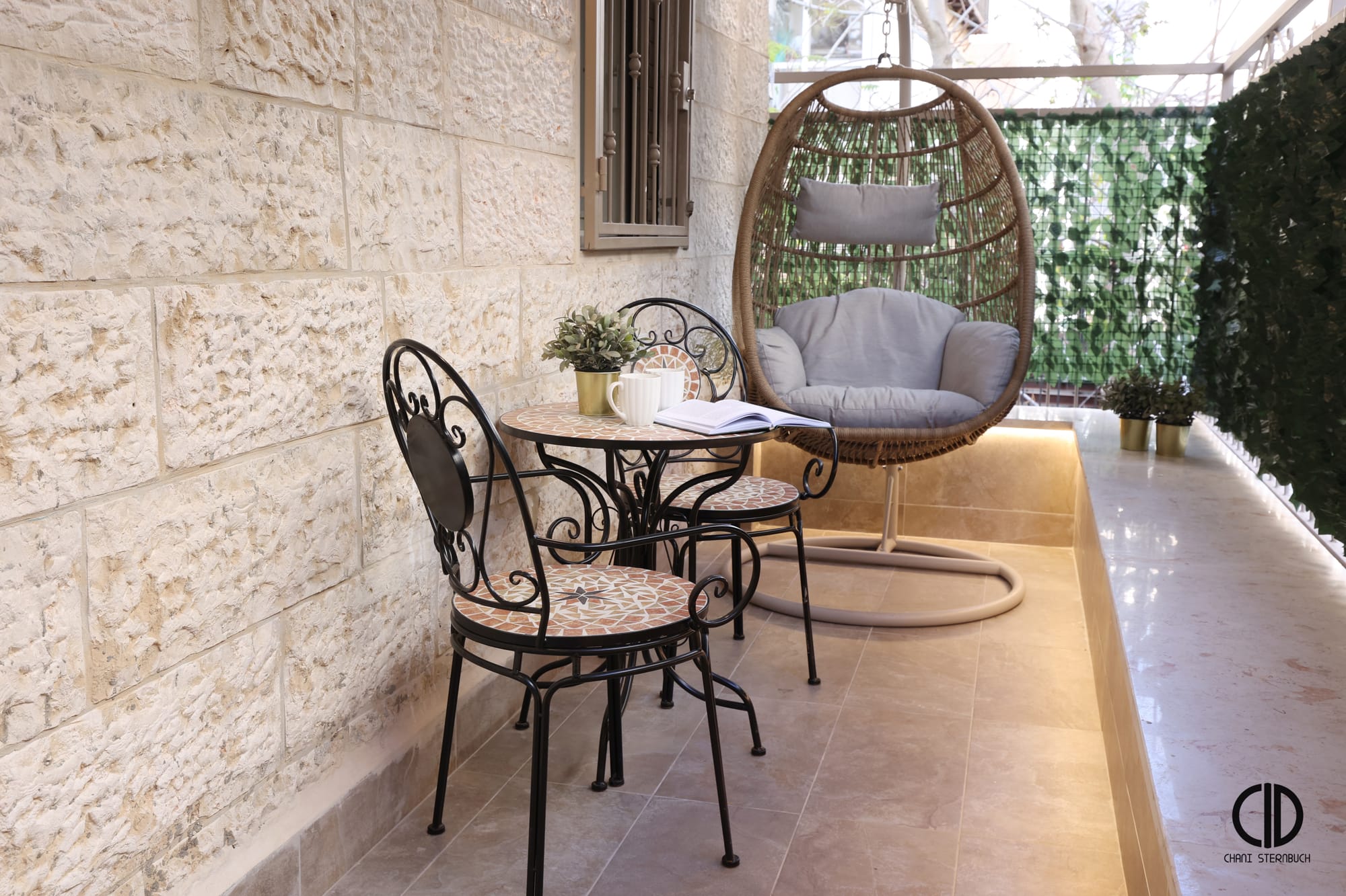 The cozy, inviting vibe of this stunning Airbnb will have guests hitting the repeat button. ‎