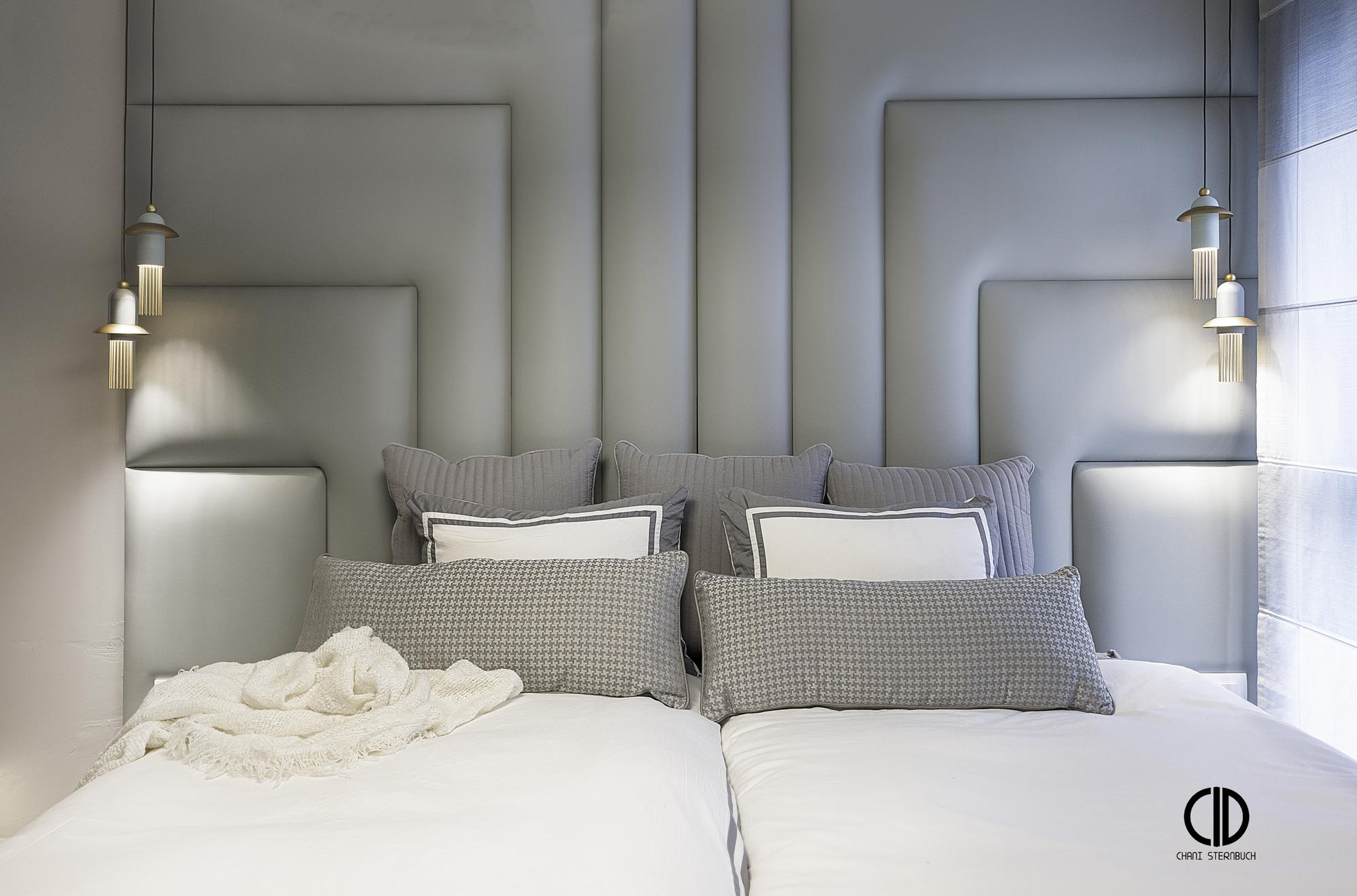 ARE YOU LOOKING FOR A HOTEL ROOM FOR A VACATION?
